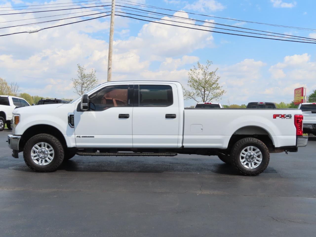 Ford Super Duty F-250 SRW XLT 4WD Crew Cab 8' Box 2019