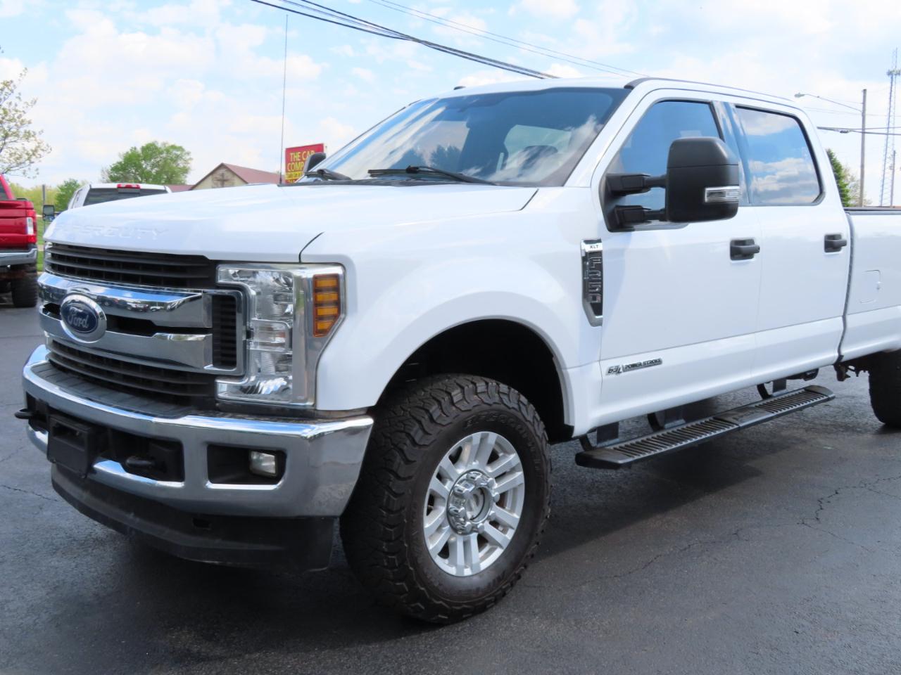 Ford Super Duty F-250 SRW XLT 4WD Crew Cab 8' Box 2019