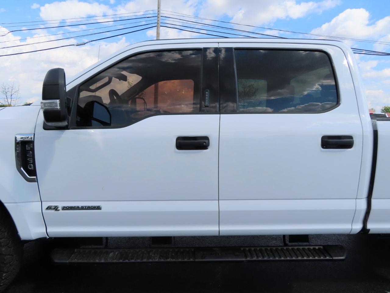 Ford Super Duty F-250 SRW XLT 4WD Crew Cab 8' Box 2019