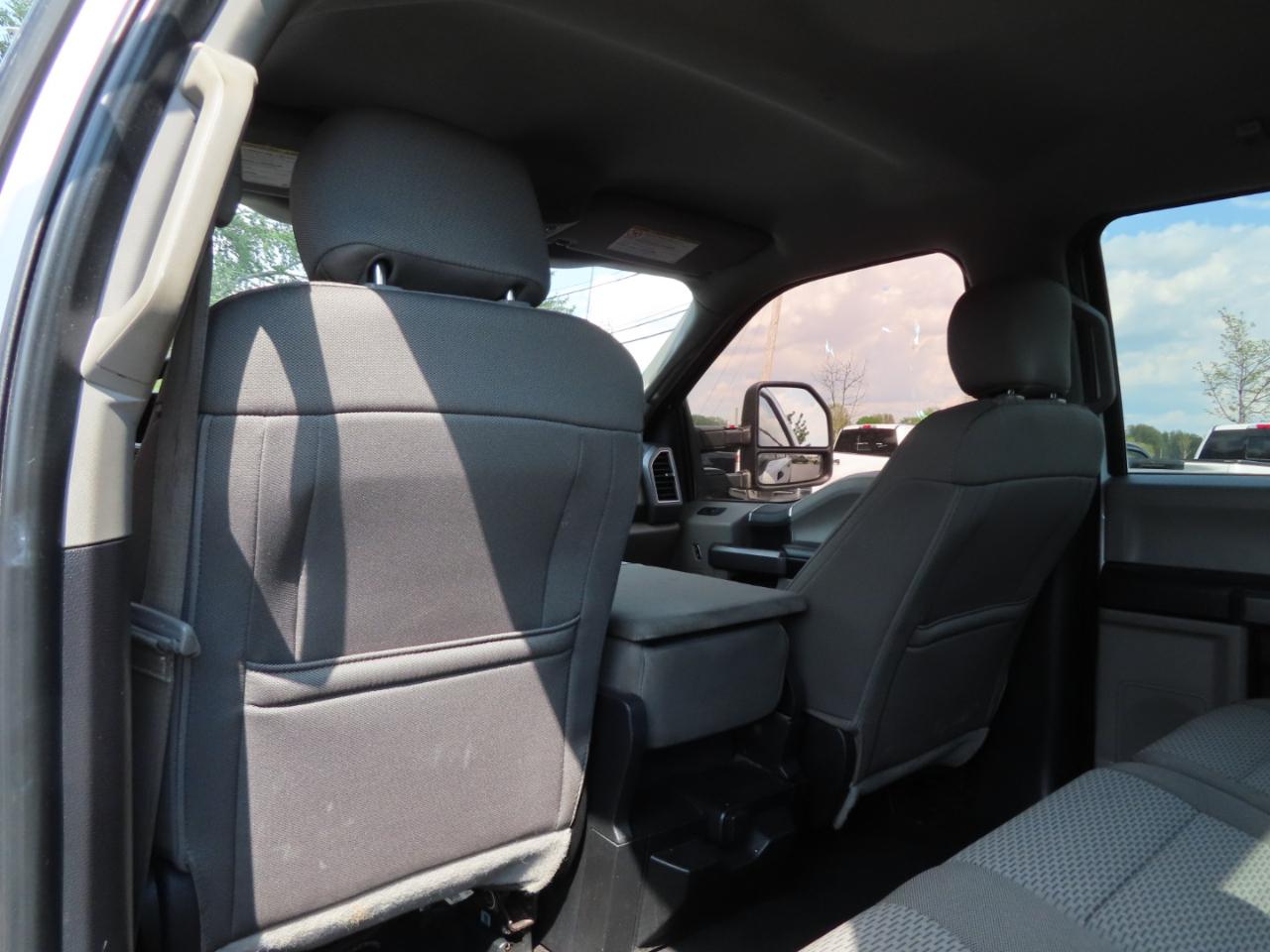 Ford Super Duty F-250 SRW XLT 4WD Crew Cab 8' Box 2019