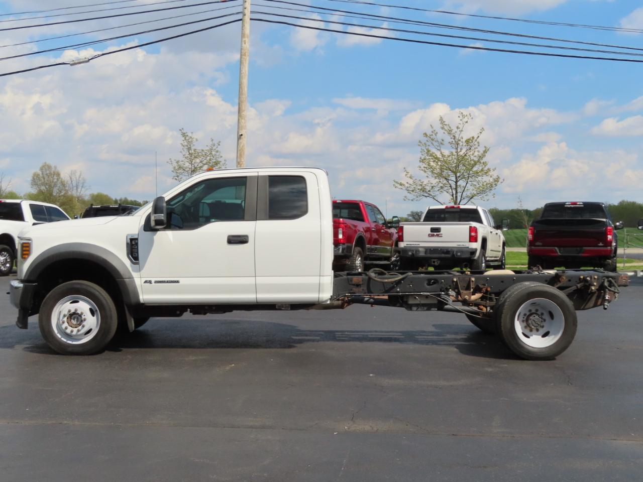Ford Super Duty F-450 DRW XL 4WD SuperCab 168" WB 60" CA 2019
