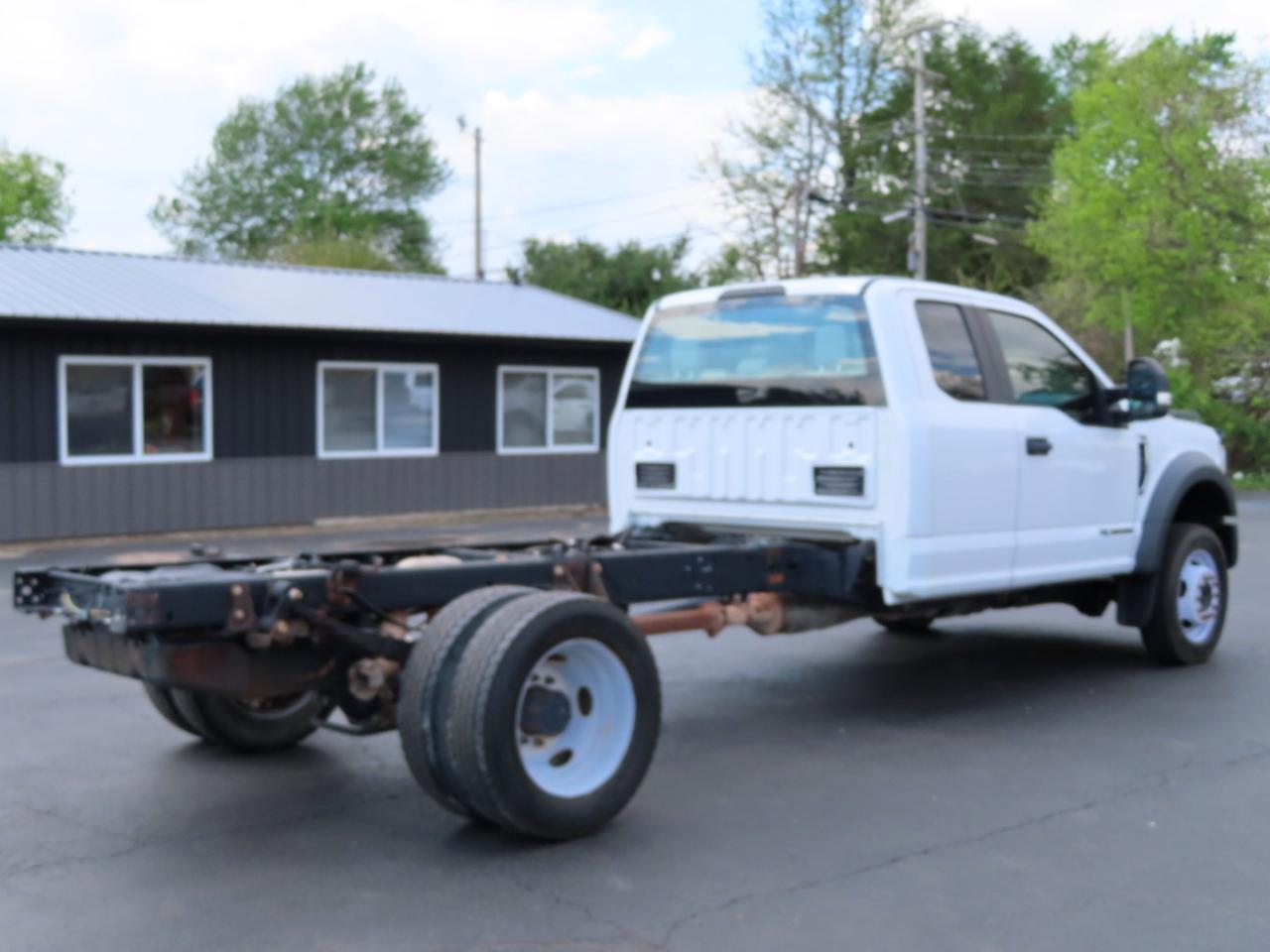Ford Super Duty F-450 DRW XL 4WD SuperCab 168" WB 60" CA 2019