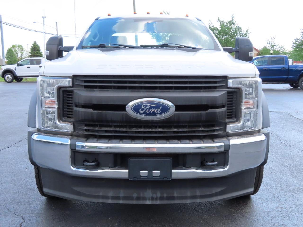 Ford Super Duty F-450 DRW XL 4WD SuperCab 168" WB 60" CA 2019