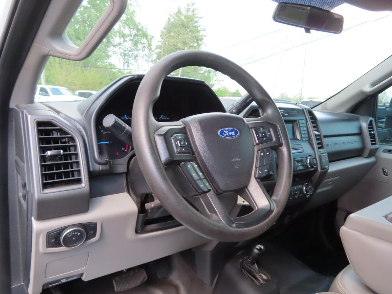 Ford Super Duty F-450 DRW XL 4WD SuperCab 168" WB 60" CA 2019