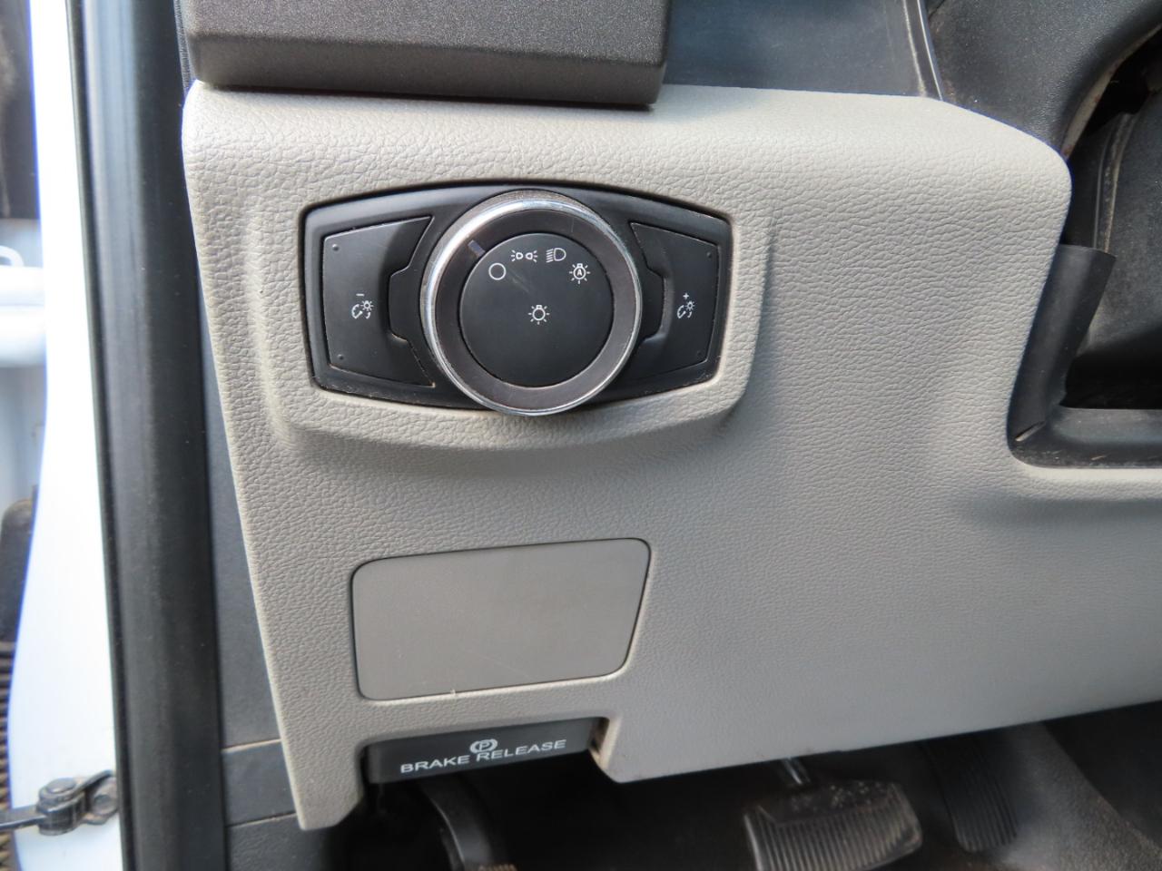 Ford Super Duty F-450 DRW XL 4WD SuperCab 168" WB 60" CA 2019