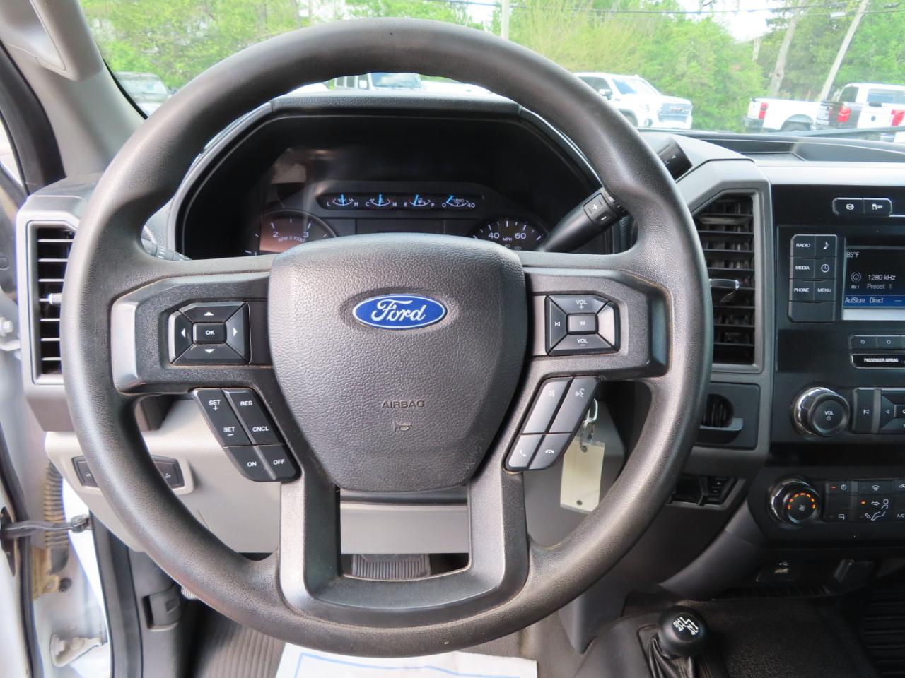 Ford Super Duty F-450 DRW XL 4WD SuperCab 168" WB 60" CA 2019