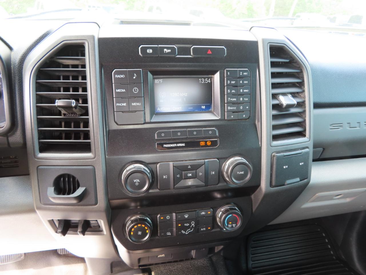 Ford Super Duty F-450 DRW XL 4WD SuperCab 168" WB 60" CA 2019