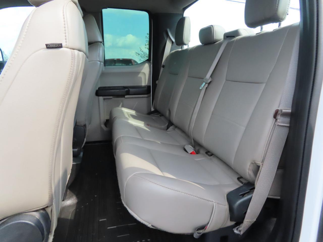 Ford Super Duty F-450 DRW XL 4WD SuperCab 168" WB 60" CA 2019