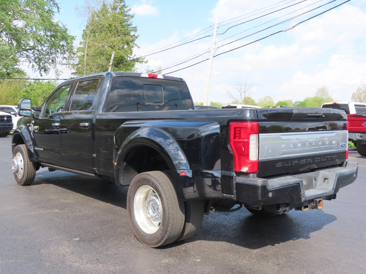 Ford Super Duty F-450 DRW Platinum 4WD Crew Cab 8' Box 2018