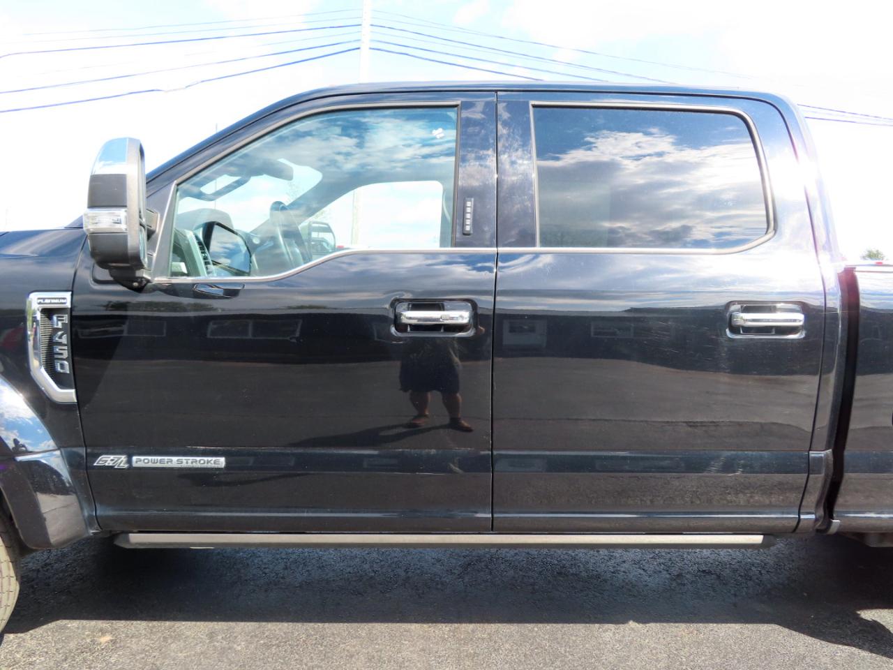 Ford Super Duty F-450 DRW Platinum 4WD Crew Cab 8' Box 2018