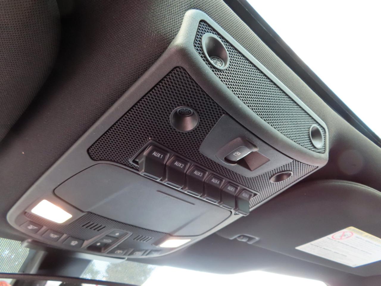 Ford Super Duty F-450 DRW Platinum 4WD Crew Cab 8' Box 2018