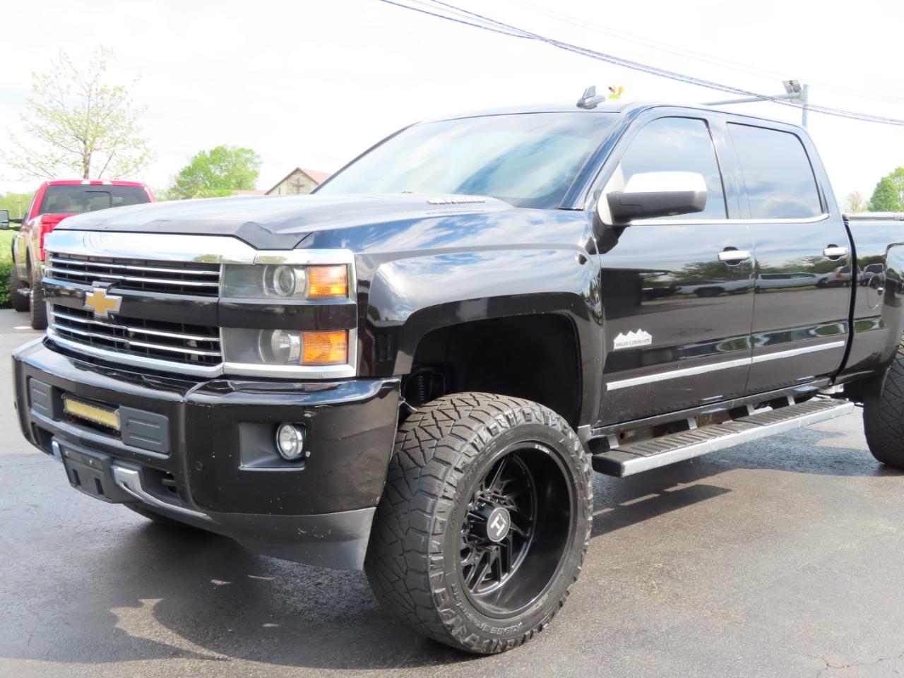 Chevrolet Silverado 2500HD Built After Aug 14 4WD Crew Cab 153.7" High Country 2015