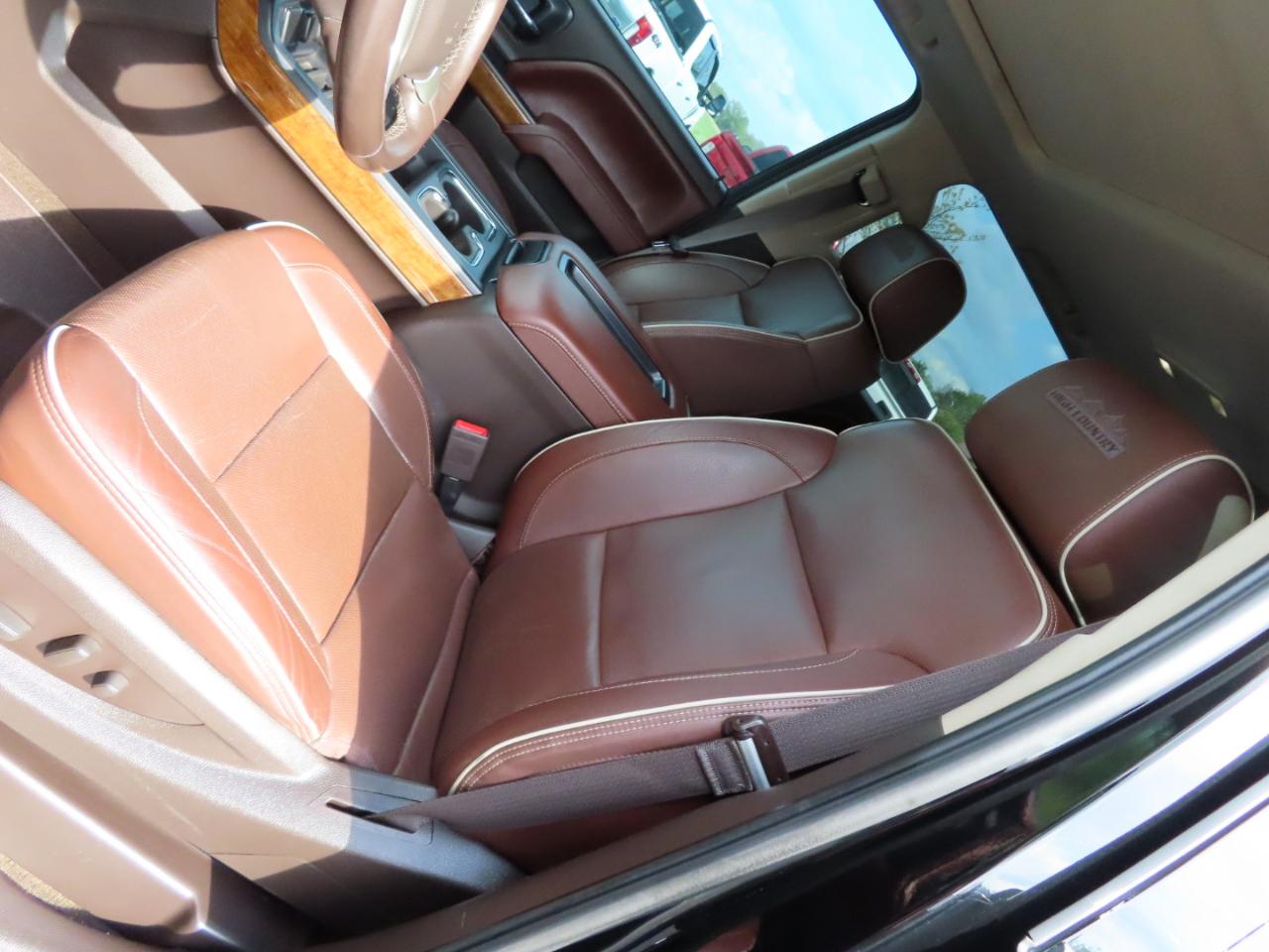 Chevrolet Silverado 2500HD Built After Aug 14 4WD Crew Cab 153.7" High Country 2015