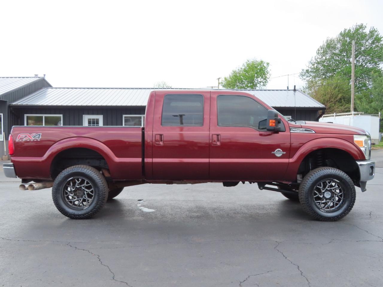 Ford Super Duty F-250 SRW 4WD Crew Cab 156" Lariat 2016