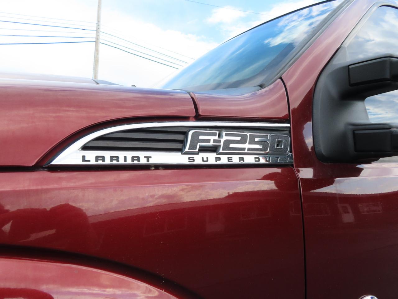 Ford Super Duty F-250 SRW 4WD Crew Cab 156" Lariat 2016