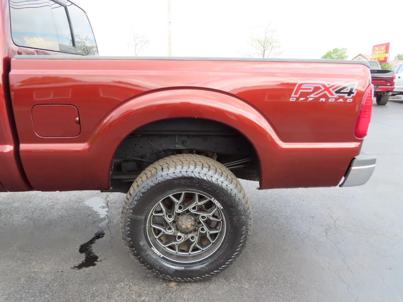 Ford Super Duty F-250 SRW 4WD Crew Cab 156" Lariat 2016