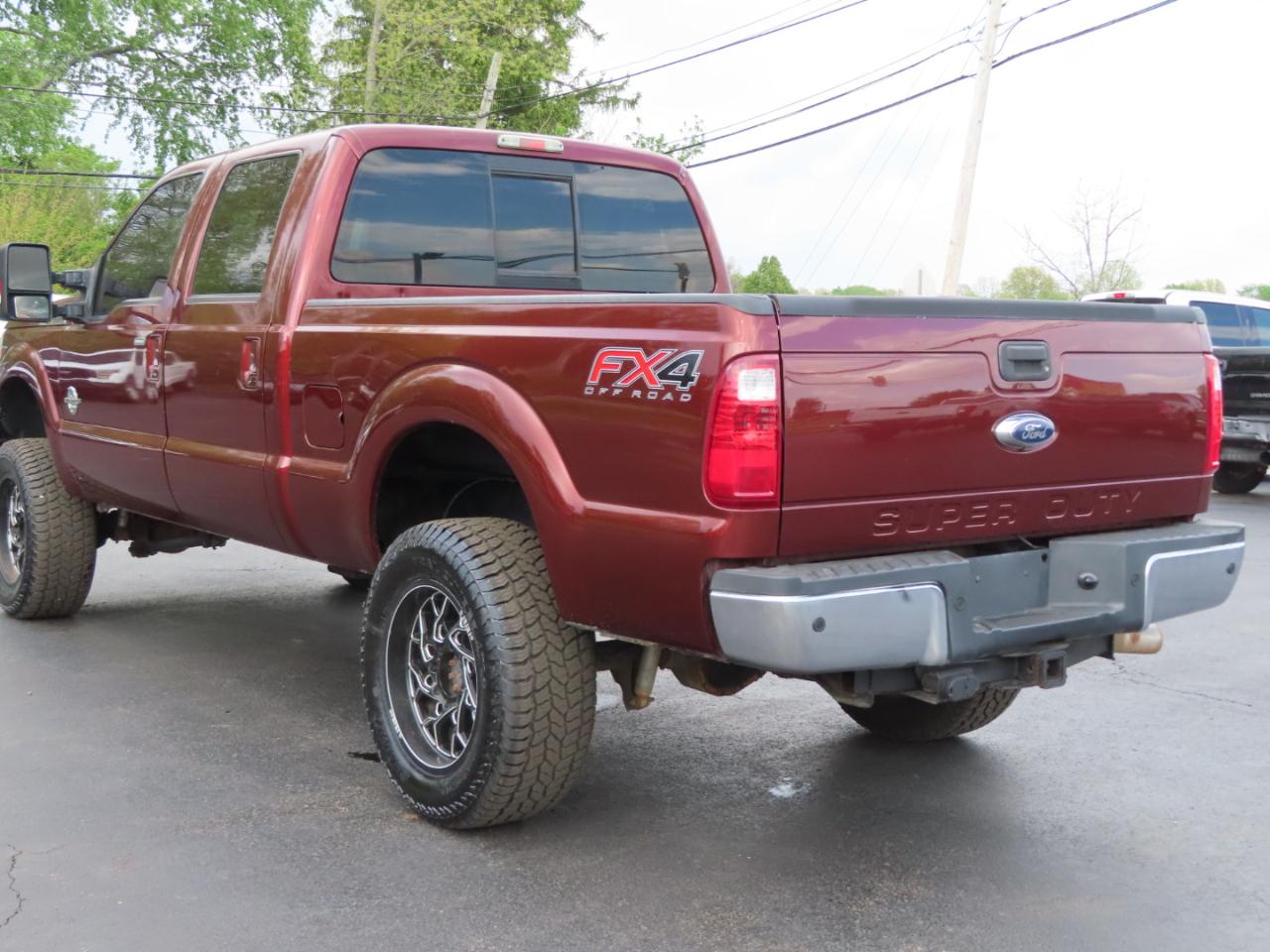 Ford Super Duty F-250 SRW 4WD Crew Cab 156" Lariat 2016