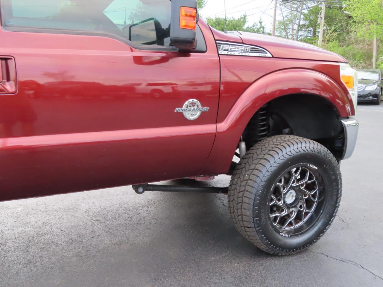 Ford Super Duty F-250 SRW 4WD Crew Cab 156" Lariat 2016