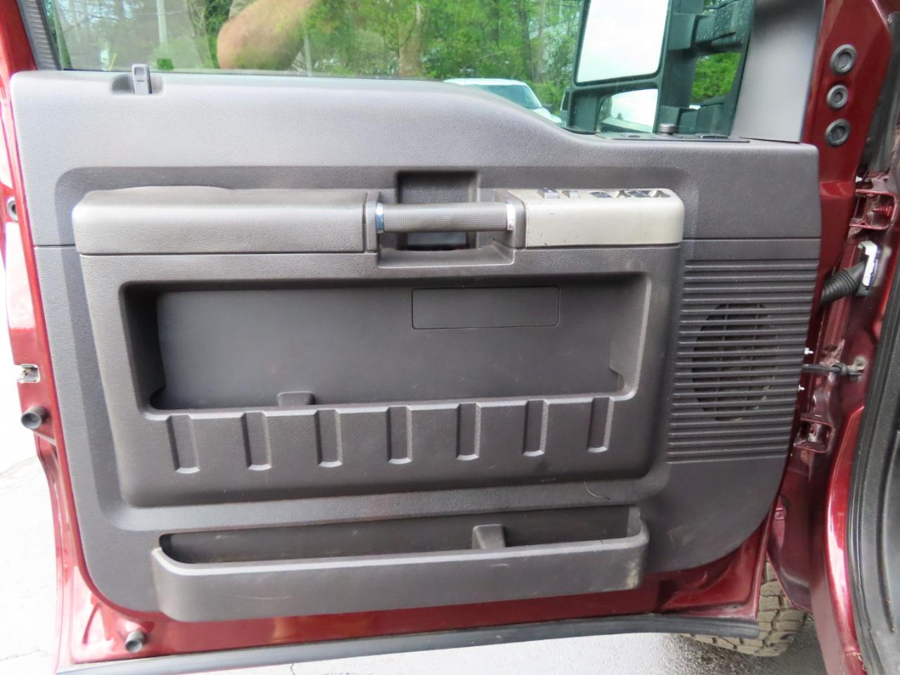 Ford Super Duty F-250 SRW 4WD Crew Cab 156" Lariat 2016