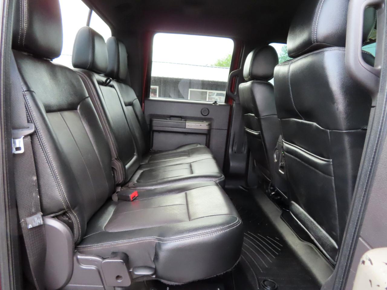 Ford Super Duty F-250 SRW 4WD Crew Cab 156" Lariat 2016