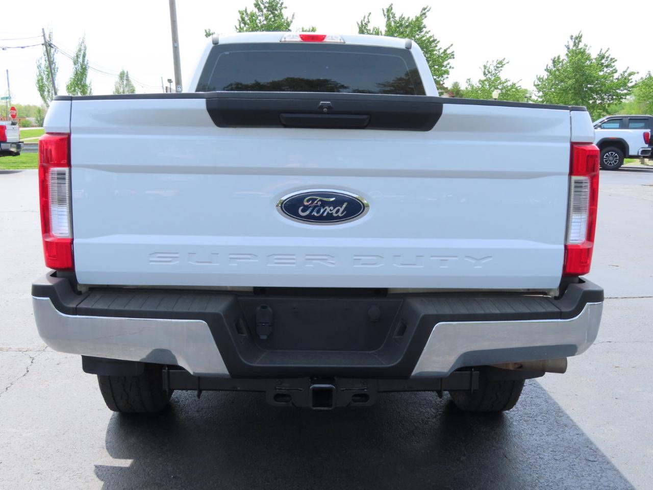 Ford Super Duty F-250 SRW XL 4WD Crew Cab 8' Box 2019