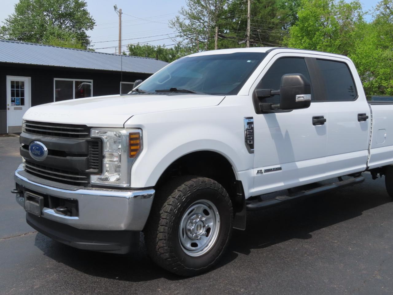 Ford Super Duty F-250 SRW XL 4WD Crew Cab 8' Box 2019