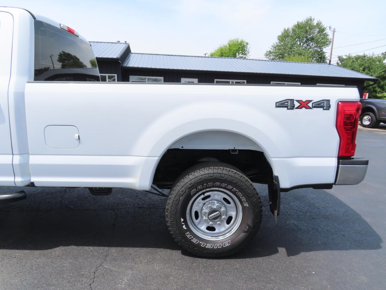 Ford Super Duty F-250 SRW XL 4WD Crew Cab 8' Box 2019