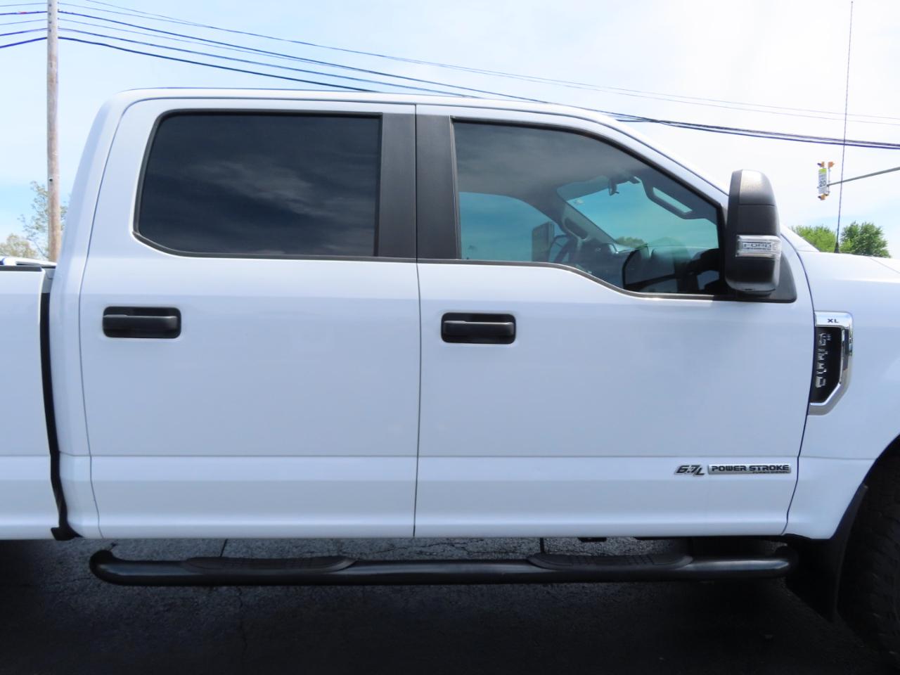 Ford Super Duty F-250 SRW XL 4WD Crew Cab 8' Box 2019