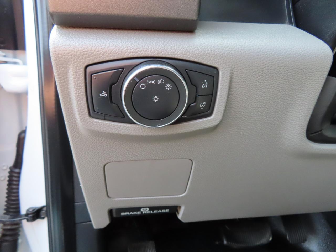 Ford Super Duty F-250 SRW XL 4WD Crew Cab 8' Box 2019