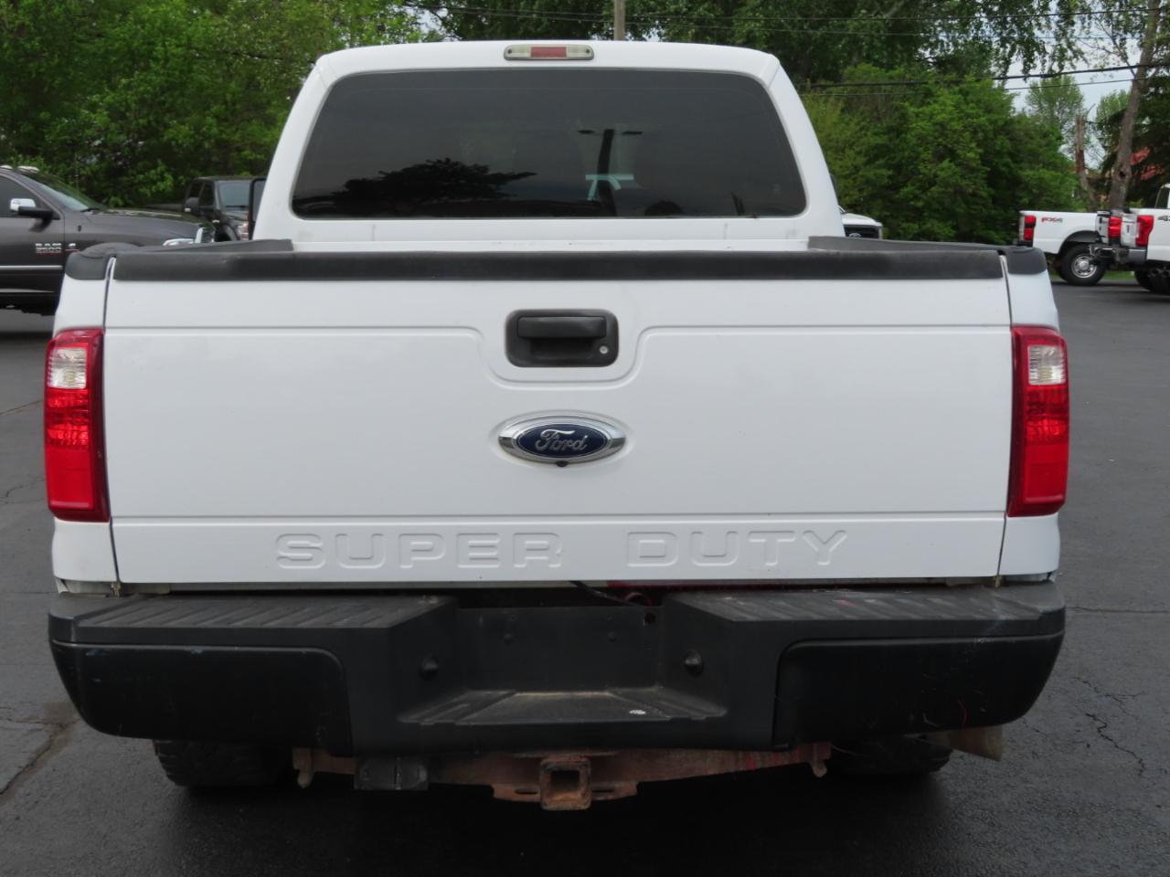 Ford Super Duty F-250 SRW 4WD Crew Cab 156" XL 2016