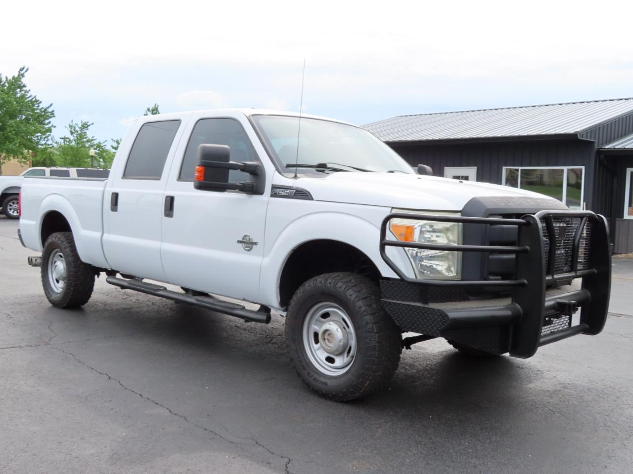 Ford Super Duty F-250 SRW 4WD Crew Cab 156" XL 2016
