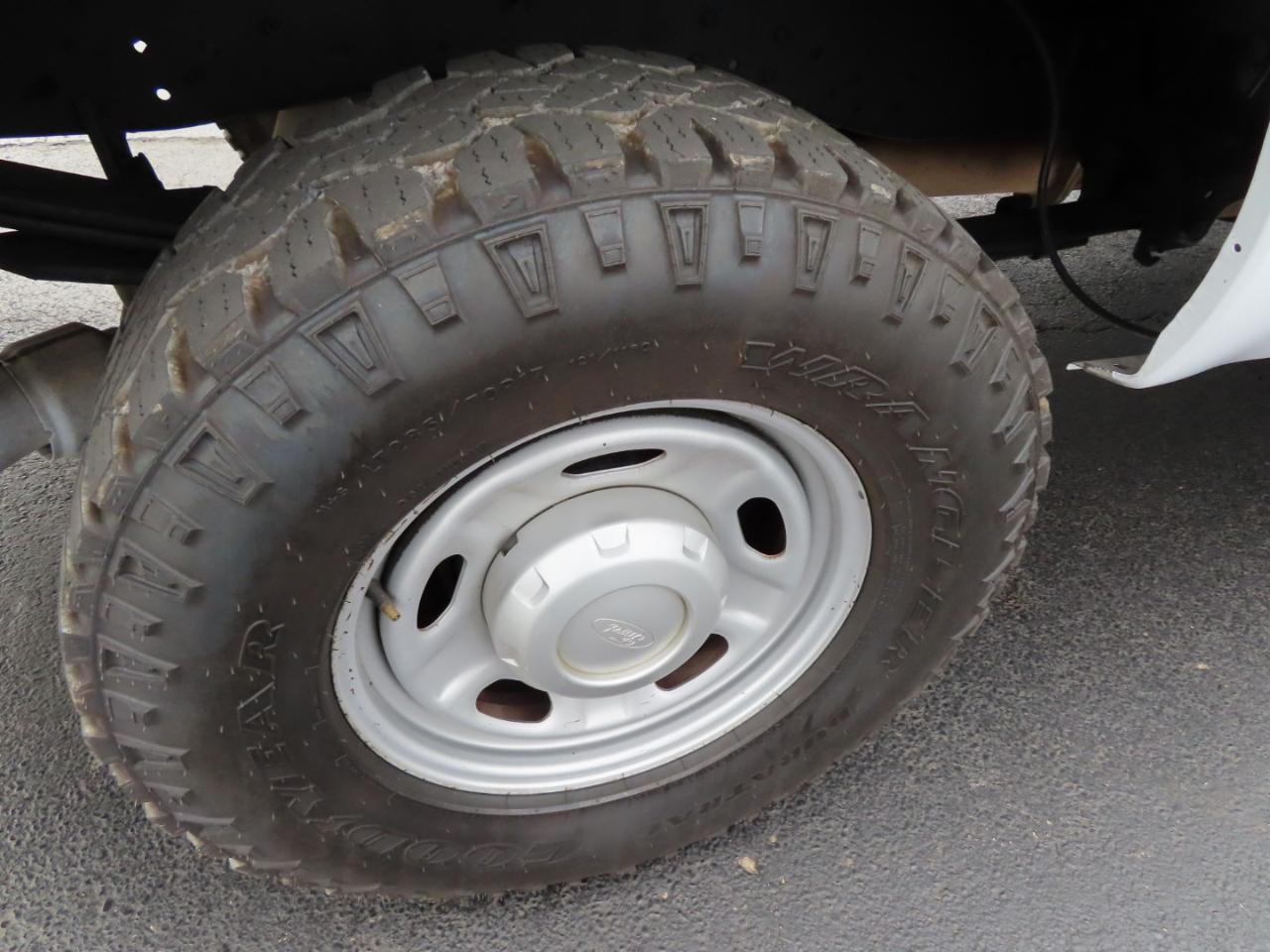 Ford Super Duty F-250 SRW 4WD Crew Cab 156" XL 2016