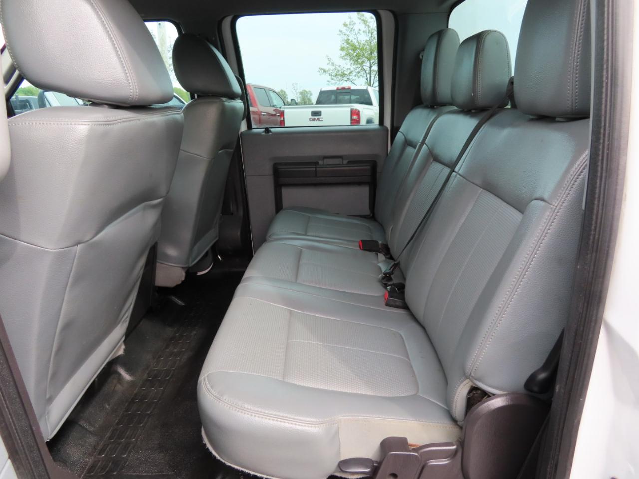 Ford Super Duty F-250 SRW 4WD Crew Cab 156" XL 2016