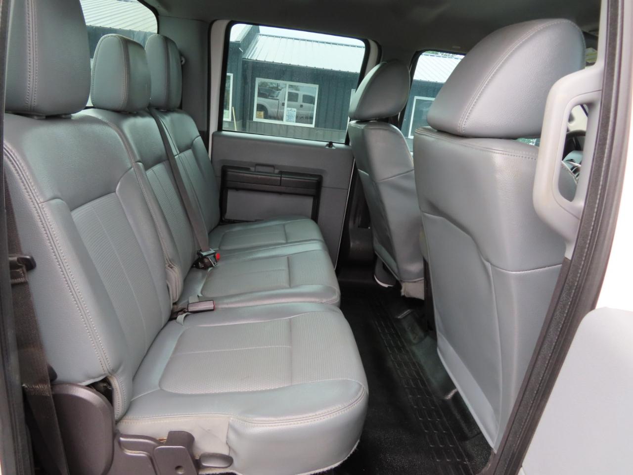 Ford Super Duty F-250 SRW 4WD Crew Cab 156" XL 2016