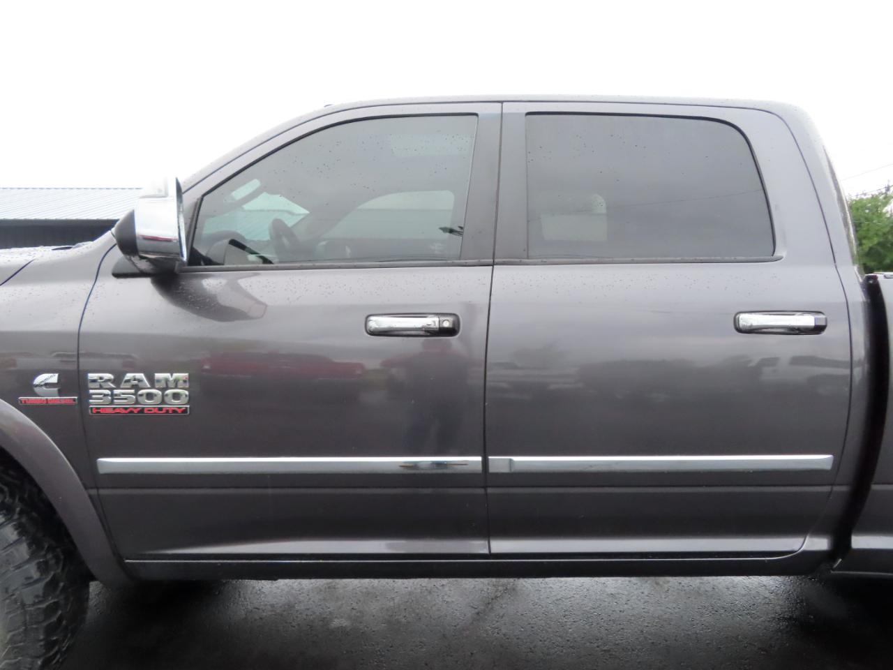 RAM 3500 Laramie 4x4 Crew Cab 8' Box 2018