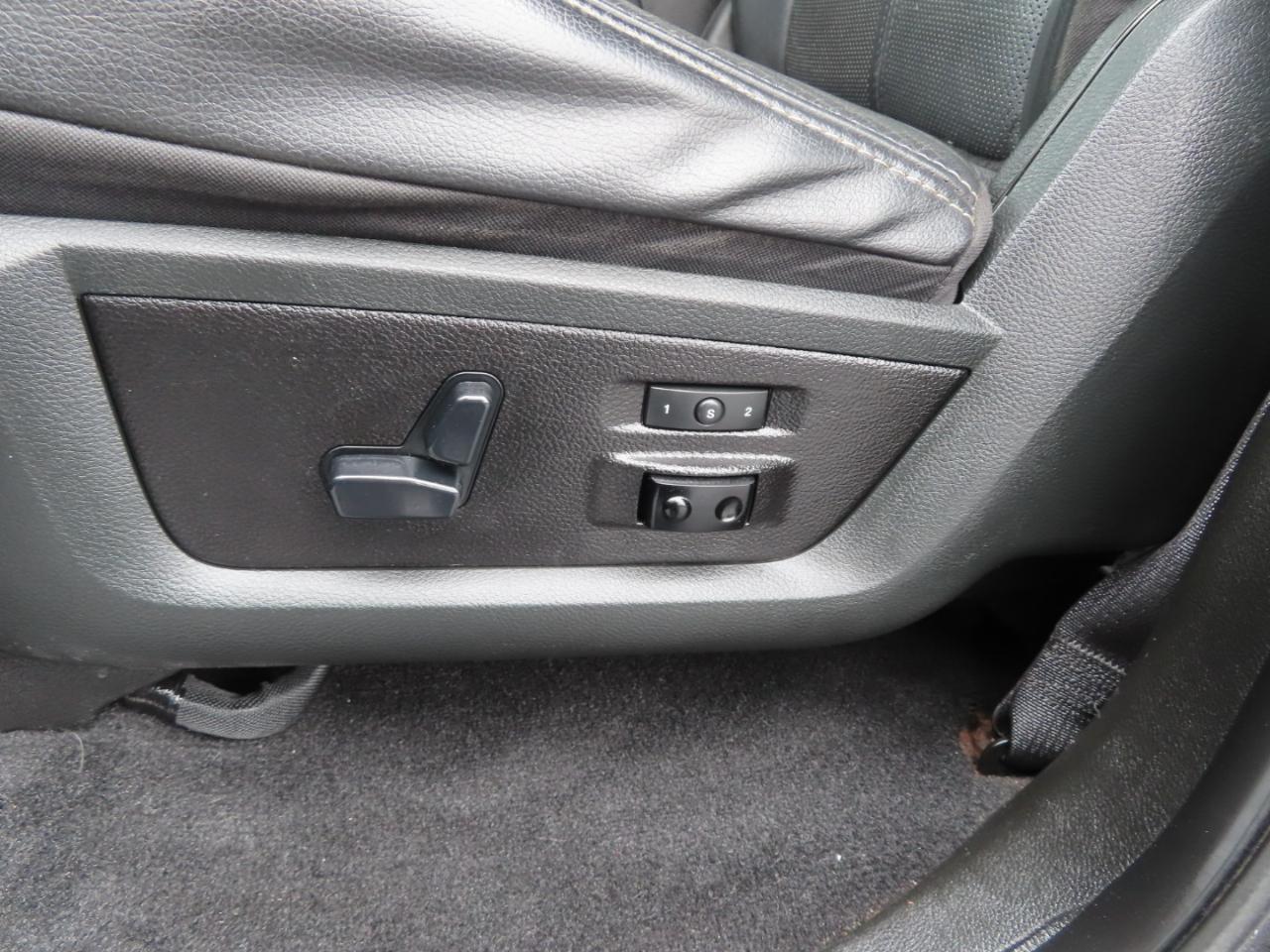 RAM 3500 Laramie 4x4 Crew Cab 8' Box 2018