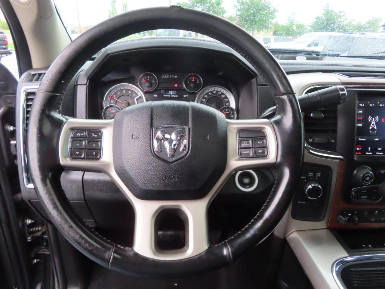 RAM 3500 Laramie 4x4 Crew Cab 8' Box 2018