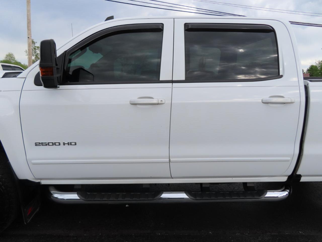 Chevrolet Silverado 2500HD 4WD Crew Cab 153.7" LT 2018