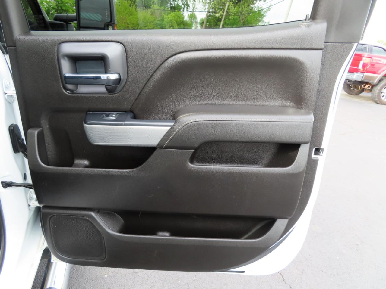 Chevrolet Silverado 2500HD 4WD Crew Cab 153.7" LT 2018