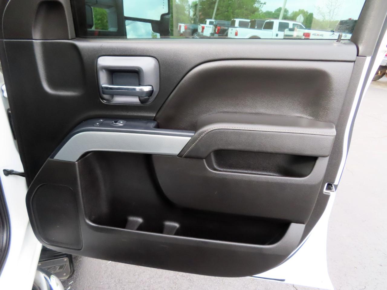 Chevrolet Silverado 2500HD 4WD Crew Cab 153.7" LT 2018