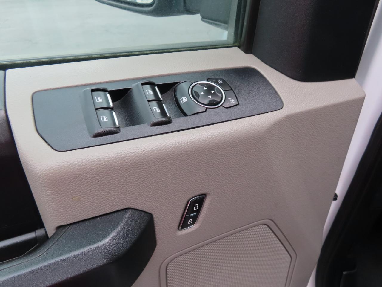 Ford Super Duty F-450 DRW XL 4WD Crew Cab 8' Box 2021