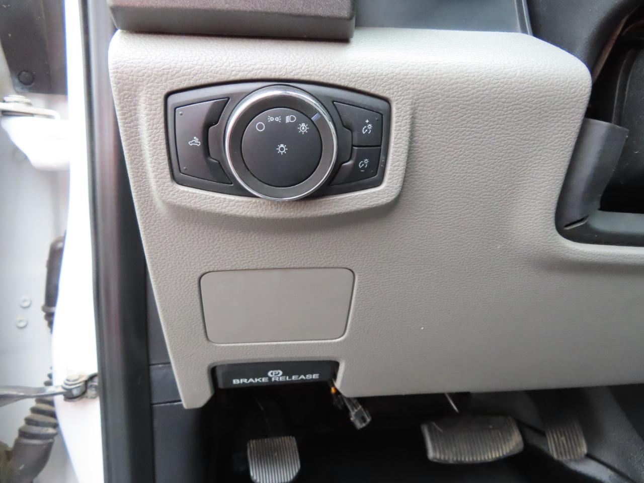 Ford Super Duty F-450 DRW XL 4WD Crew Cab 8' Box 2021