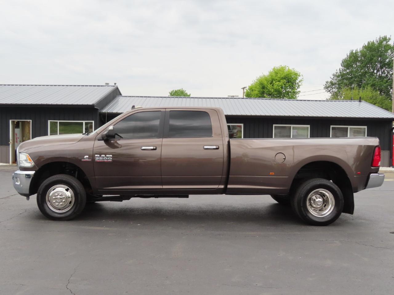 RAM 3500 SLT 4x4 Crew Cab 8' Box 2018