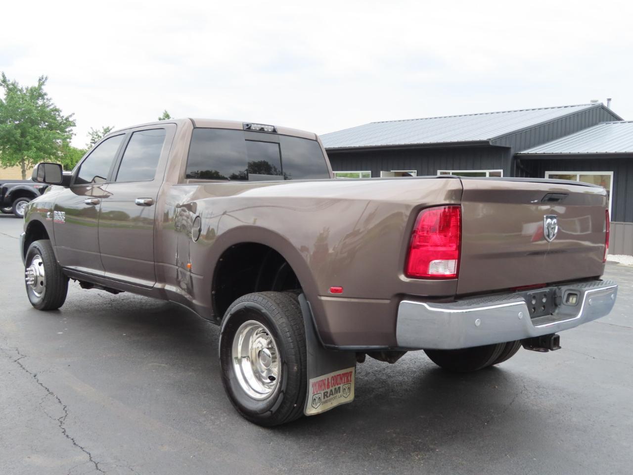 RAM 3500 SLT 4x4 Crew Cab 8' Box 2018