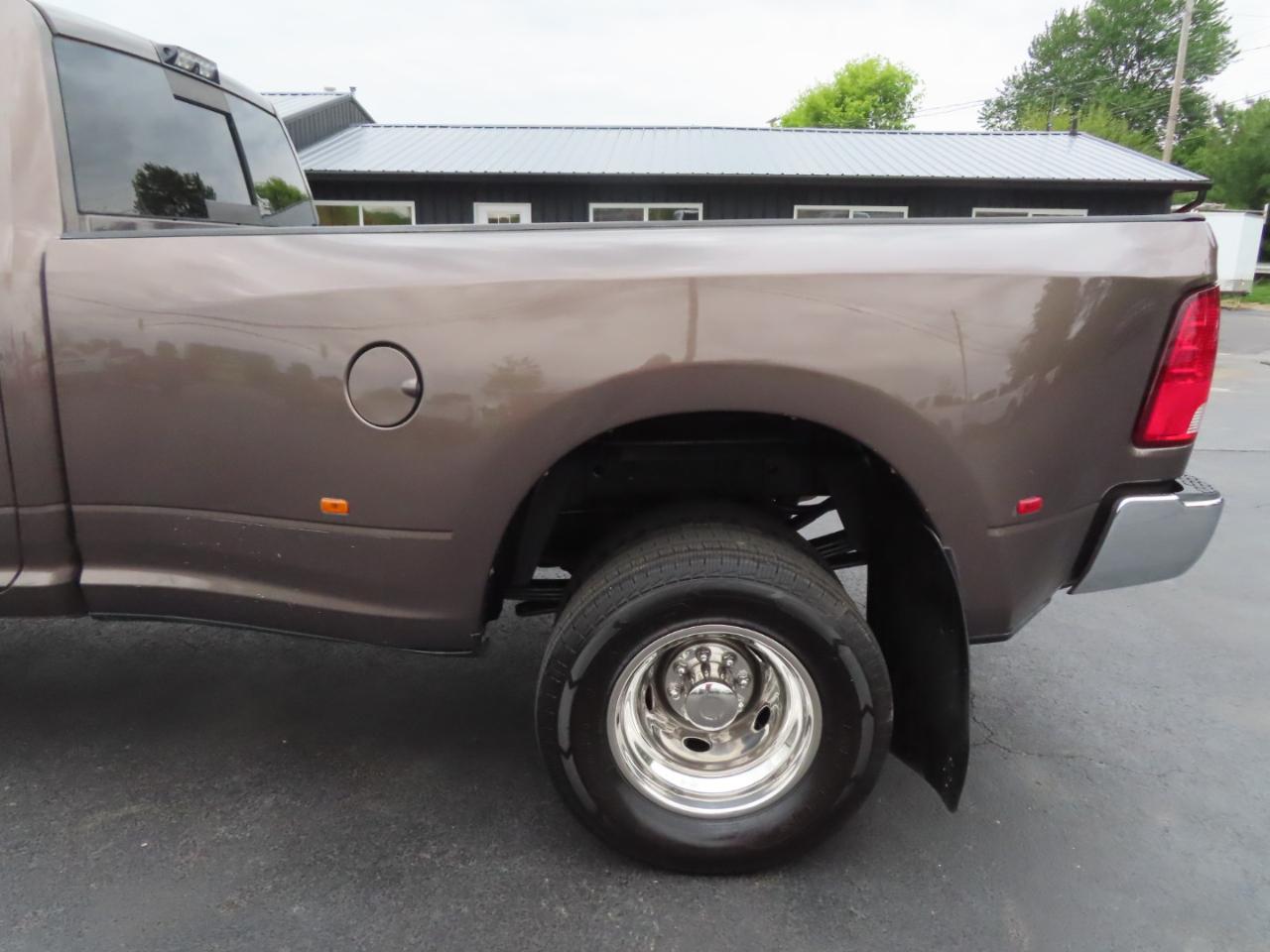 RAM 3500 SLT 4x4 Crew Cab 8' Box 2018