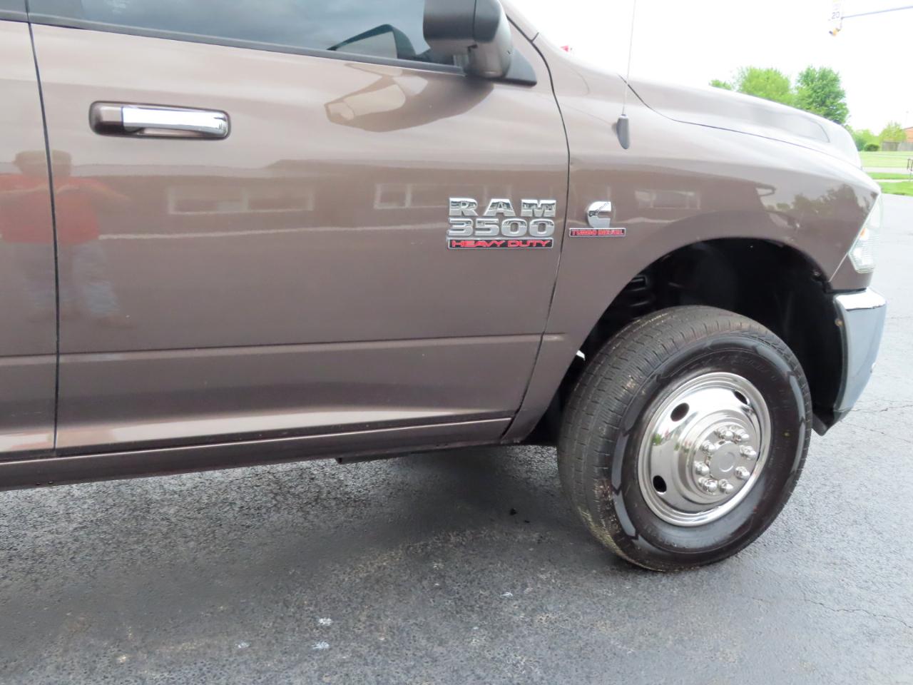 RAM 3500 SLT 4x4 Crew Cab 8' Box 2018