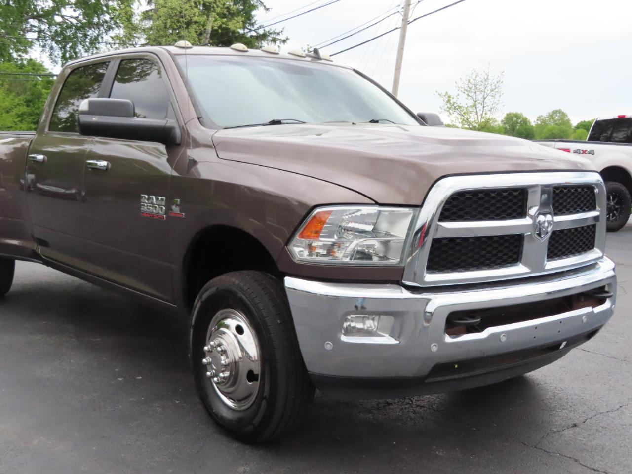 RAM 3500 SLT 4x4 Crew Cab 8' Box 2018