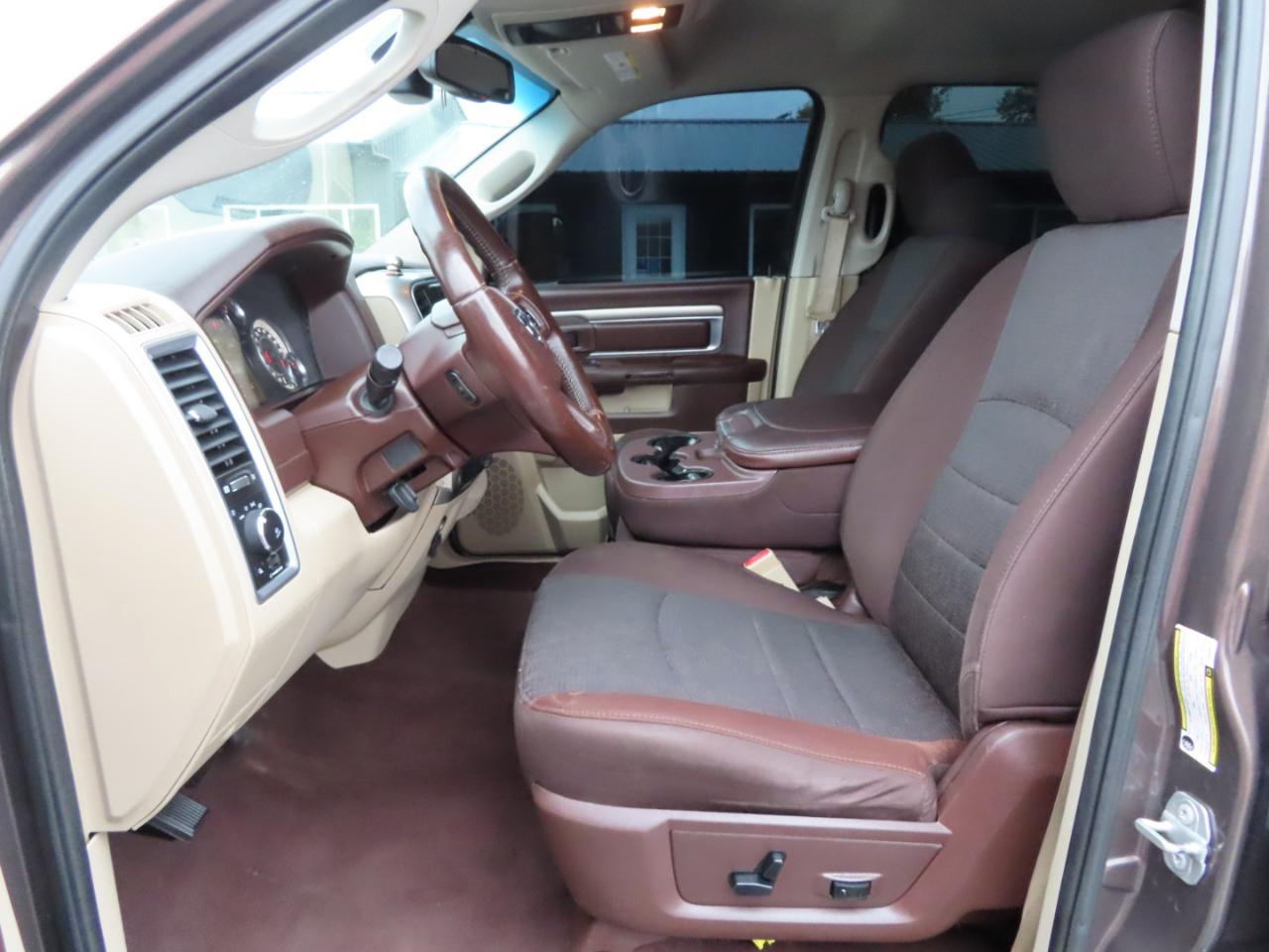 RAM 3500 SLT 4x4 Crew Cab 8' Box 2018