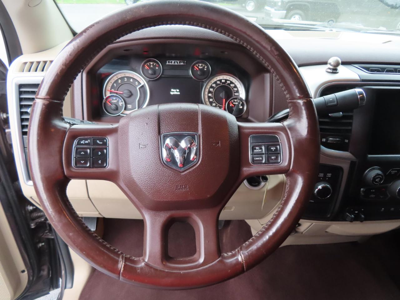 RAM 3500 SLT 4x4 Crew Cab 8' Box 2018
