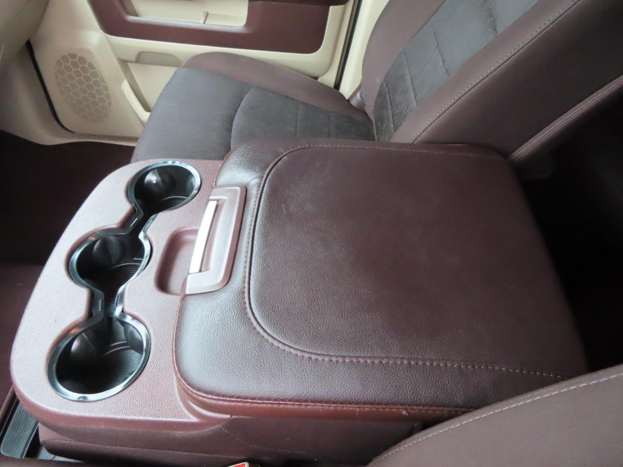 RAM 3500 SLT 4x4 Crew Cab 8' Box 2018